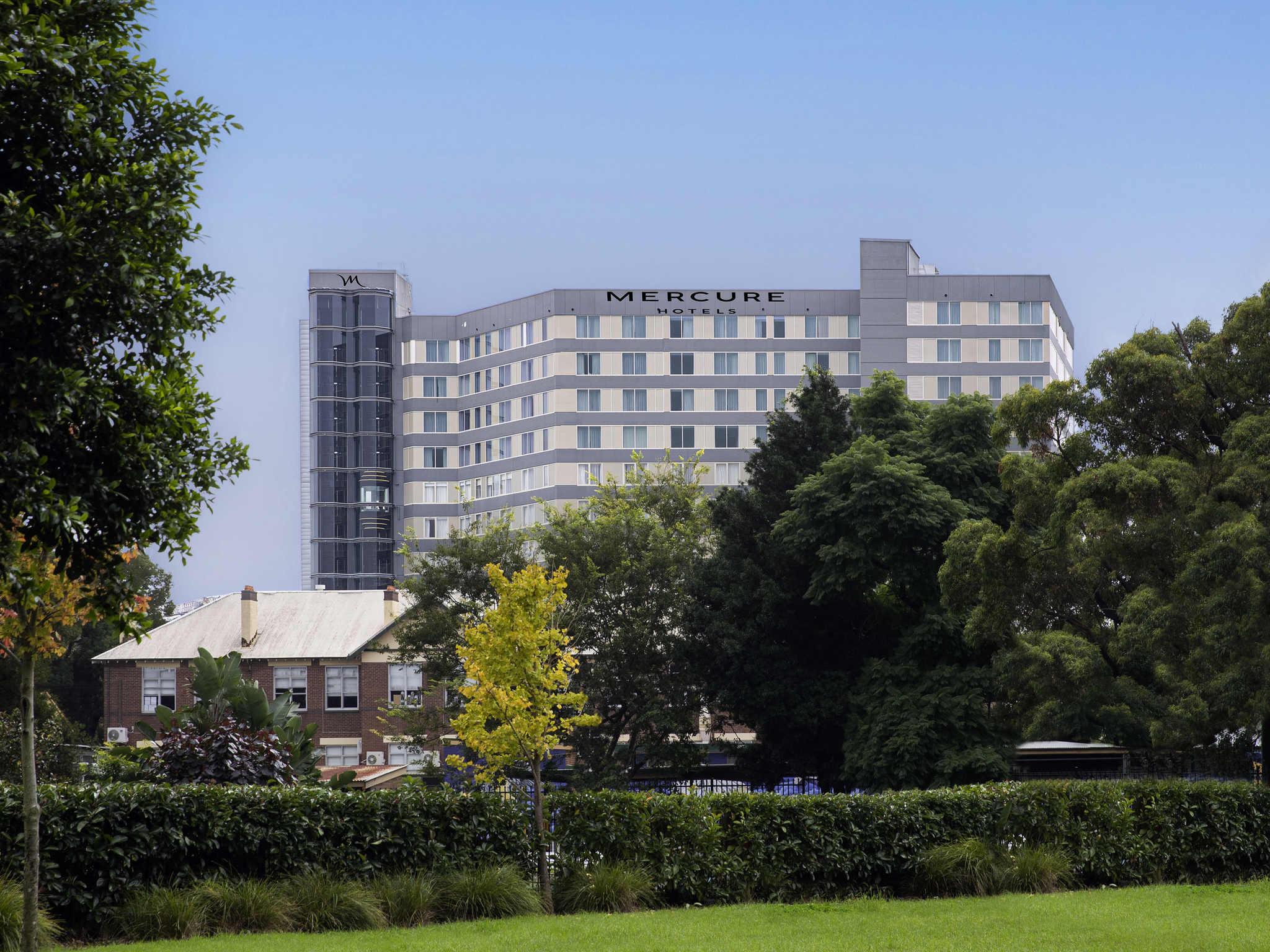 Mercure Sydney Bankstown Esterno foto