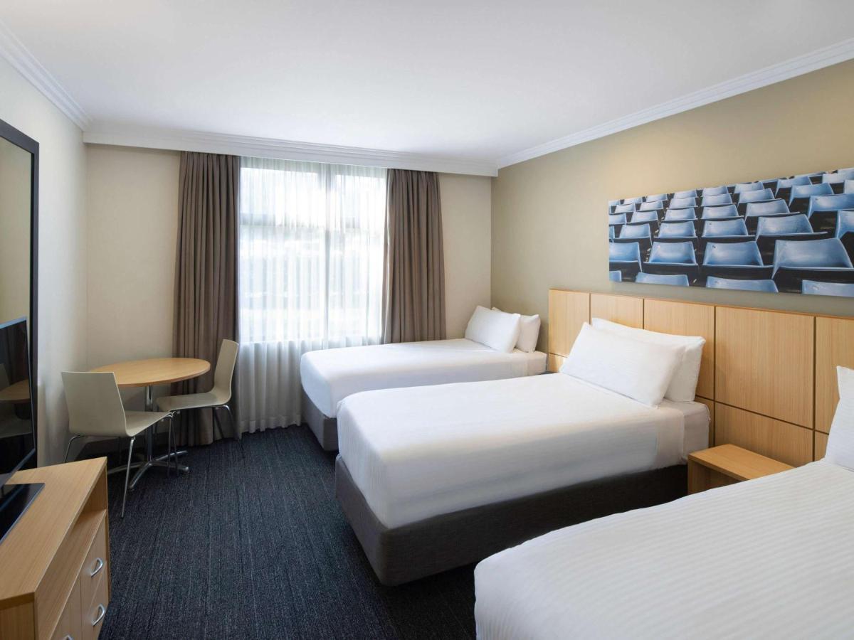 Mercure Sydney Bankstown Esterno foto