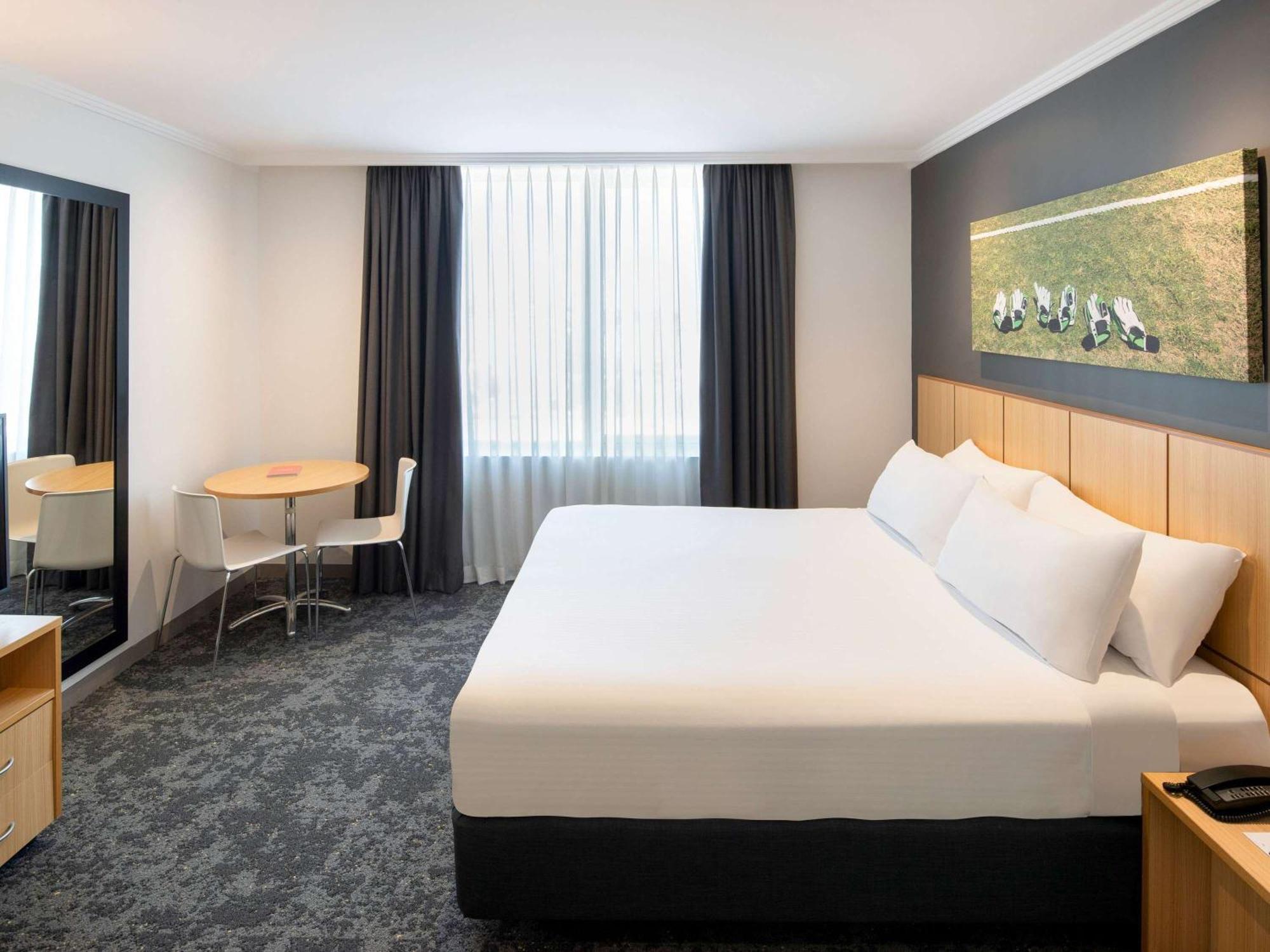 Mercure Sydney Bankstown Esterno foto