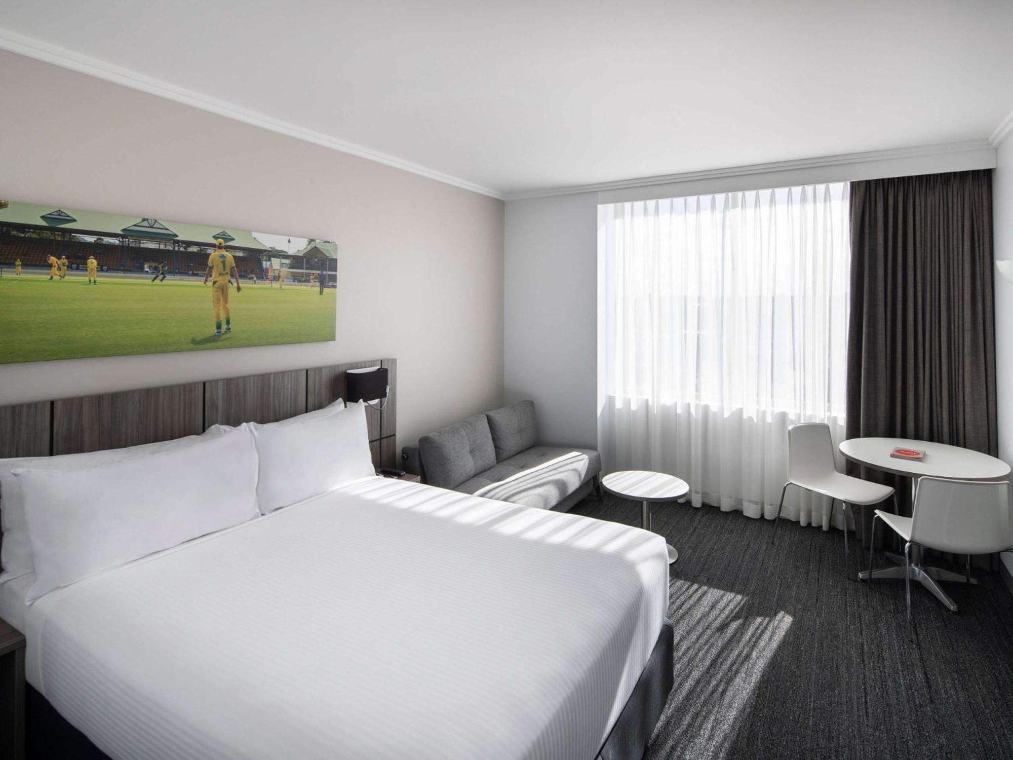 Mercure Sydney Bankstown Esterno foto