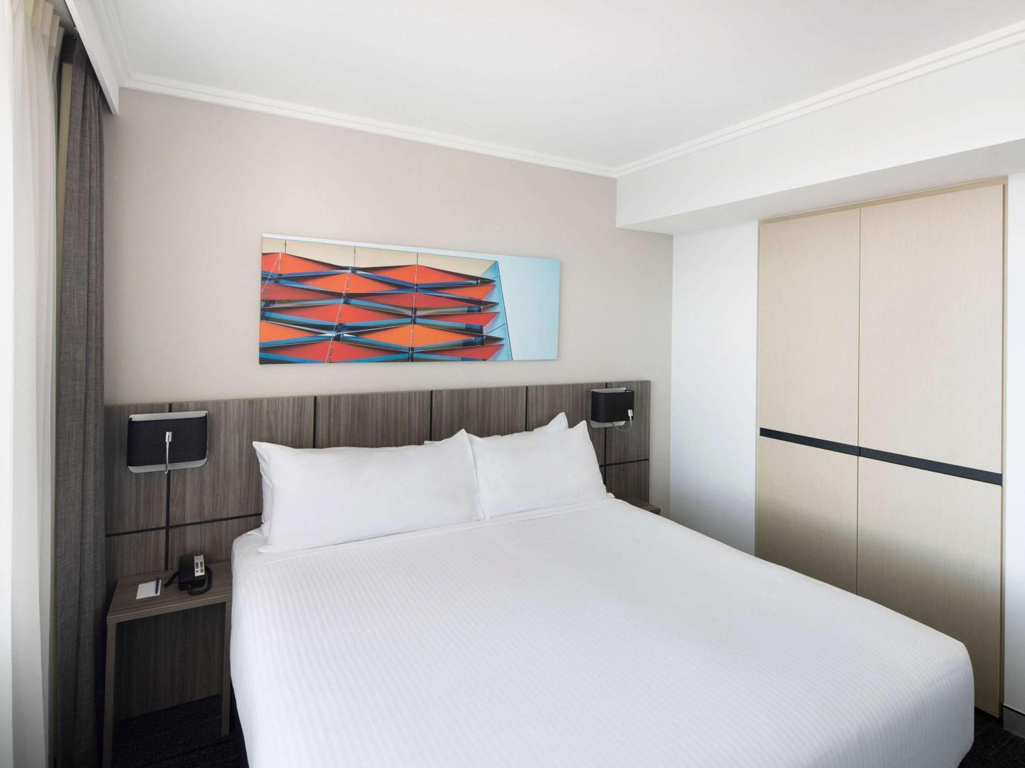 Mercure Sydney Bankstown Esterno foto